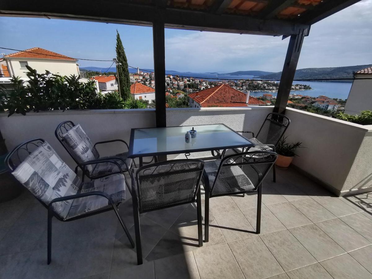 Apartments Plejic Seget Vranjica Exterior photo