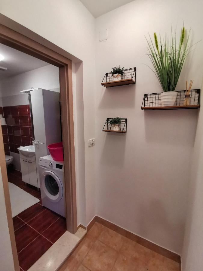 Apartments Plejic Seget Vranjica Exterior photo