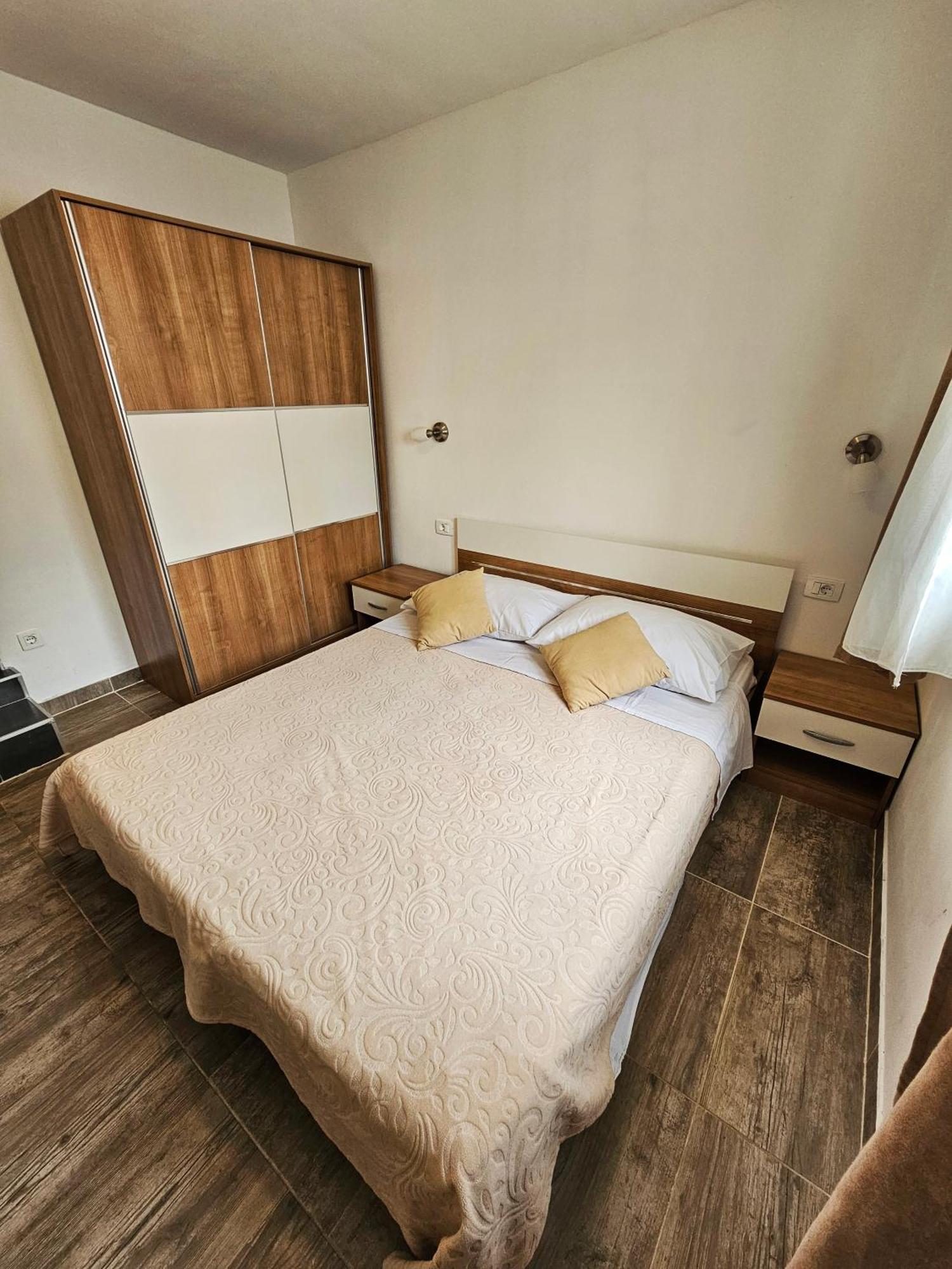 Apartments Plejic Seget Vranjica Exterior photo